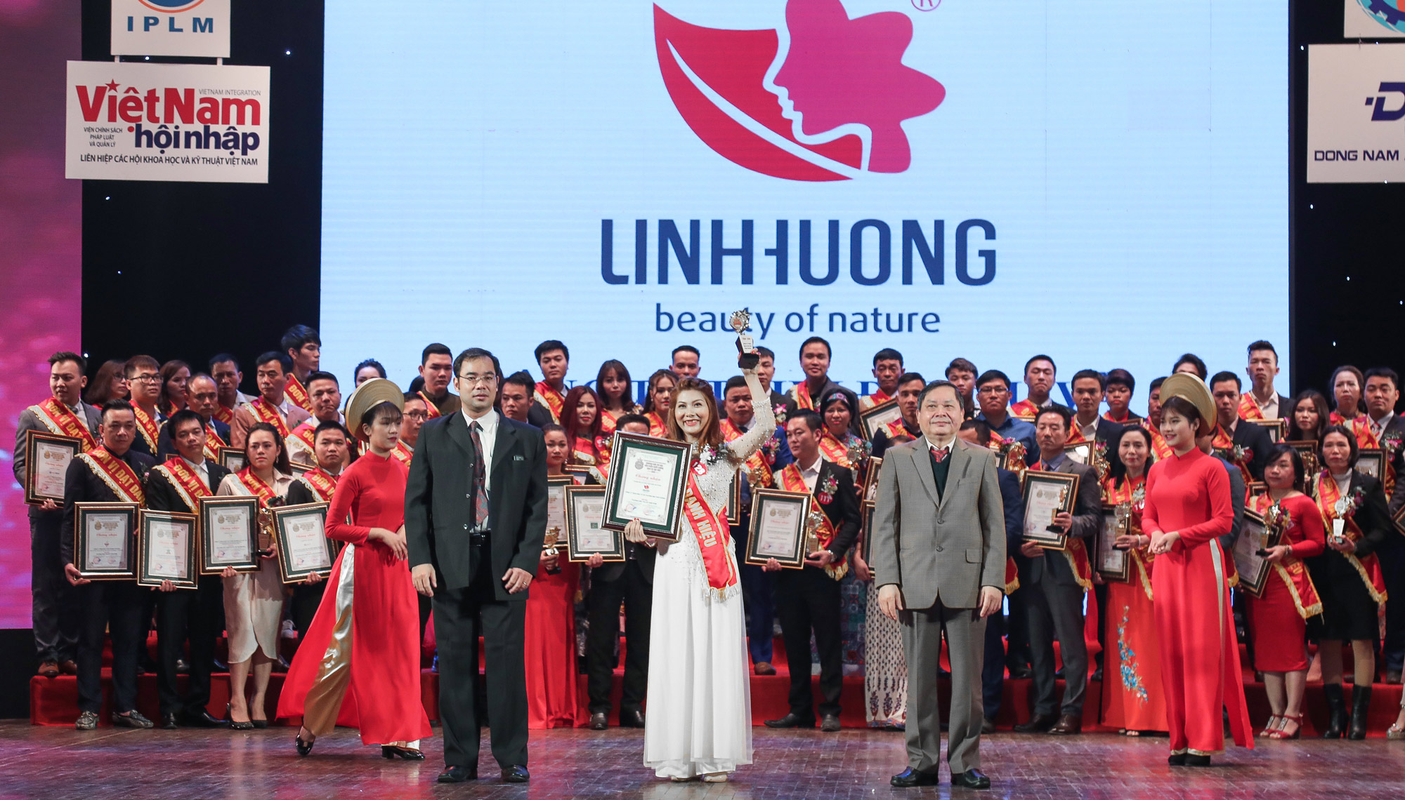 m_phm_linh_hng_nhn_cp_vng_2